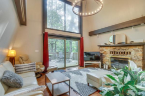 Spacious Massanutten Retreat with Hot Tub and Games Mcgaheysville